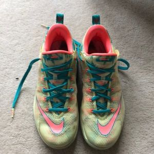 Lebron 12 low Lebronald Palmer size 11